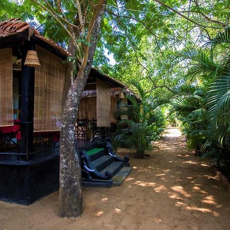 Patnem Garden Resort Patnem Beach ภายนอก รูปภาพ