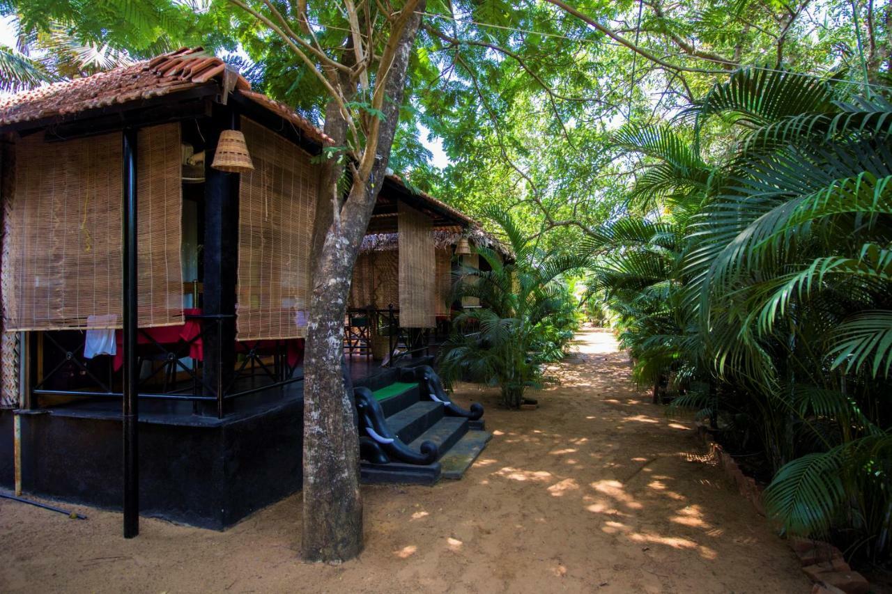 Patnem Garden Resort Patnem Beach ภายนอก รูปภาพ